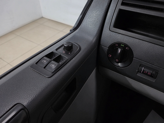 Volkswagen Caravelle, 2013 года, пробег 231960 км