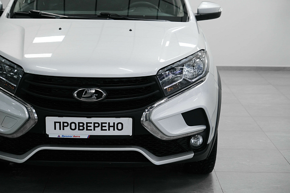 Lada (ВАЗ) XRAY Comfort, 2018 года, пробег 40000 км
