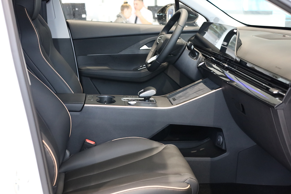 Omoda C5 Supreme, белый