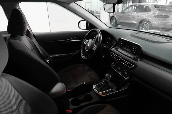 Kia Seltos Comfort, 2021 года, пробег 124700 км