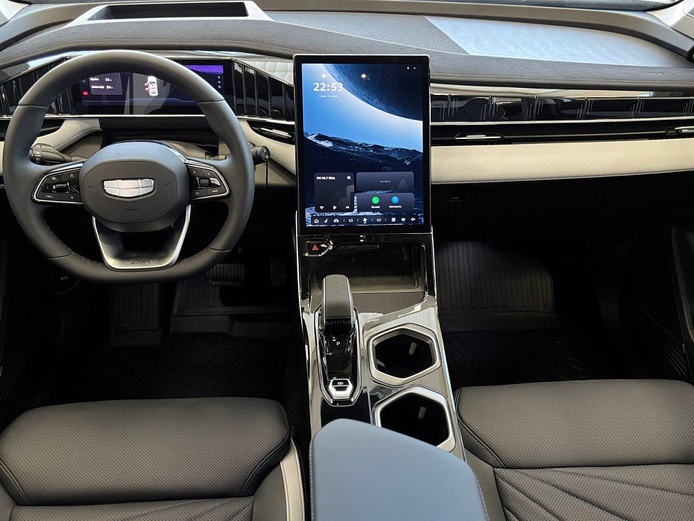 Geely Atlas Flagship, белый