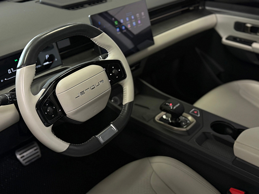 JETOUR DASHING Комфорт, 2023 года, пробег 72721 км