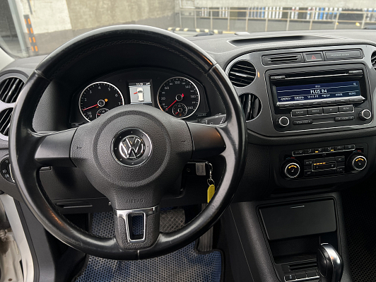 Volkswagen Tiguan Avenue, 2011 года, пробег 210000 км