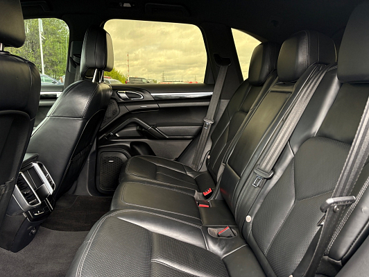Porsche Cayenne, 2012 года, пробег 187536 км