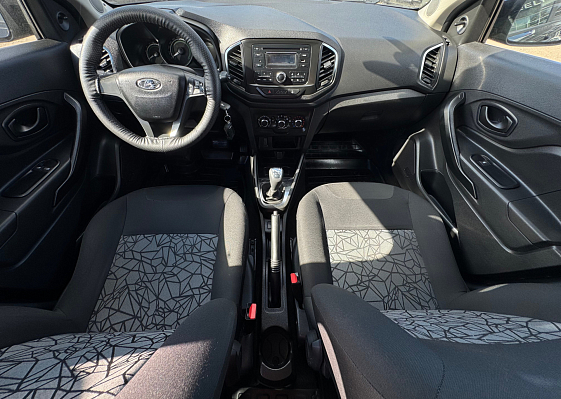Lada (ВАЗ) XRAY Comfort, 2016 года, пробег 104000 км