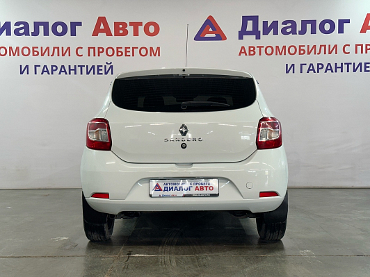 Renault Sandero Confort, 2016 года, пробег 140000 км