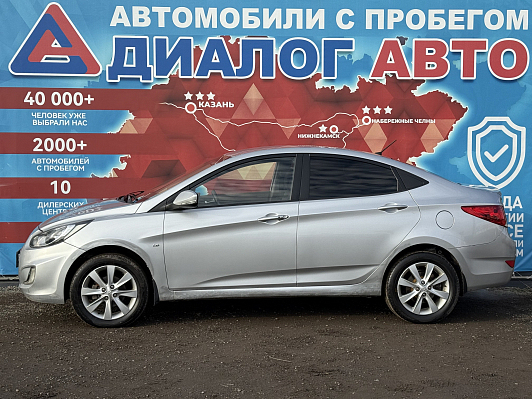 Hyundai Solaris Family, 2011 года, пробег 190000 км