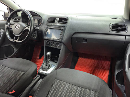 Volkswagen Polo Trendline, 2017 года, пробег 243478 км