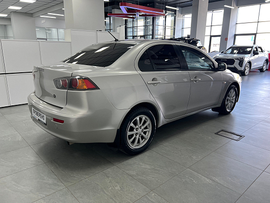 Mitsubishi Lancer Invite, 2012 года, пробег 225000 км