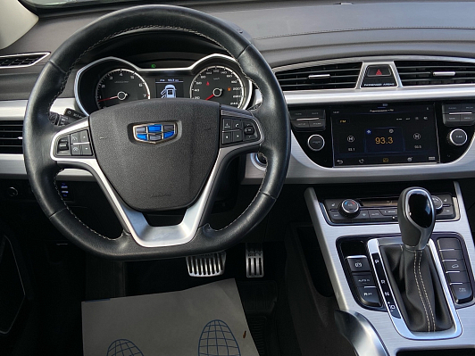 Geely Atlas Comfort, 2018 года, пробег 60000 км