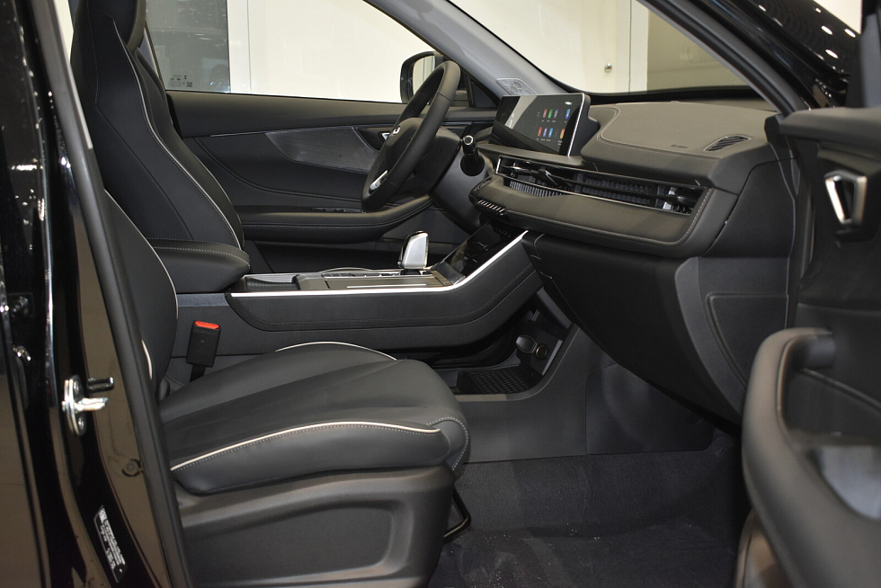 Chery Tiggo 4 CVT Line, черный