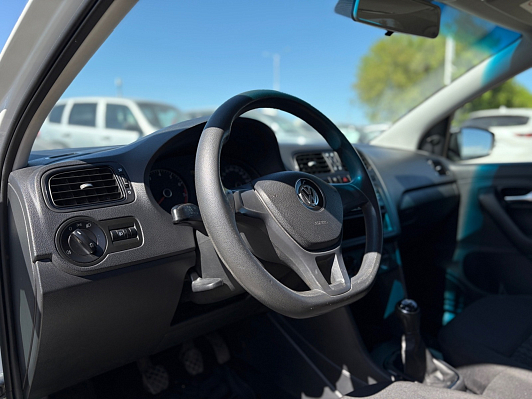 Volkswagen Polo Allstar, 2016 года, пробег 130000 км