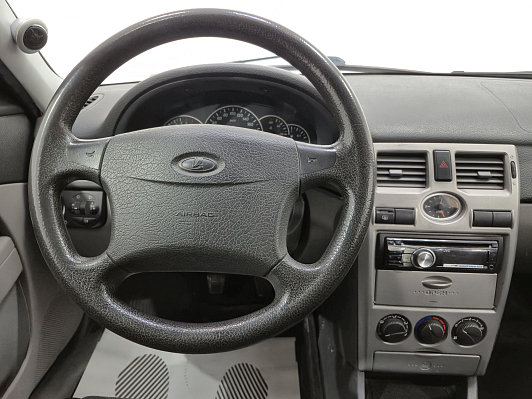 Lada (ВАЗ) Priora Норма, 2011 года, пробег 185958 км