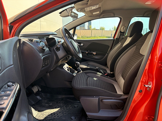 Renault Kaptur Style, 2017 года, пробег 149335 км