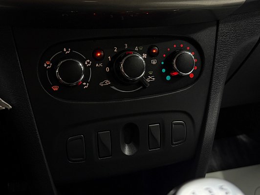 Renault Sandero Drive, 2020 года, пробег 58301 км