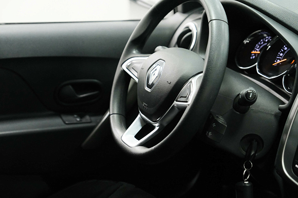 Renault Sandero Life, 2020 года, пробег 47582 км