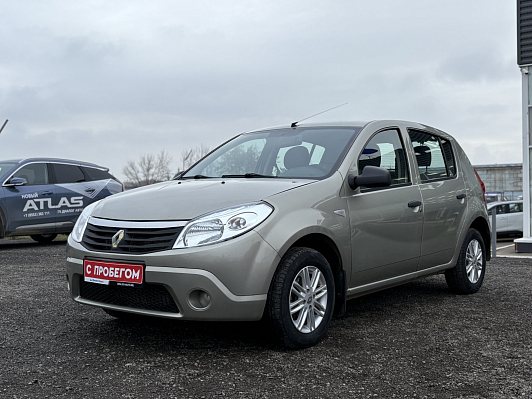 Renault Sandero Специальная серия, 2014 года, пробег 214000 км