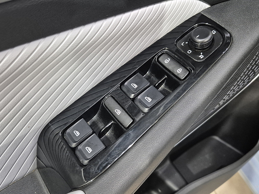 Geely Emgrand Flagship, 2023 года, пробег 40970 км