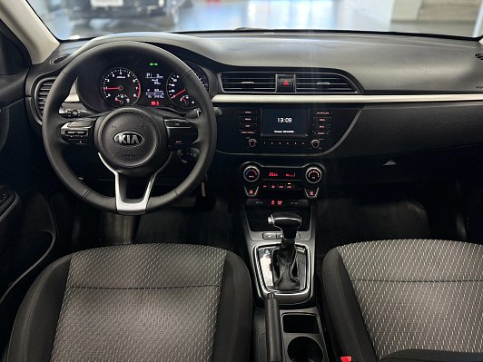 Kia Rio Luxe, 2017 года, пробег 124663 км