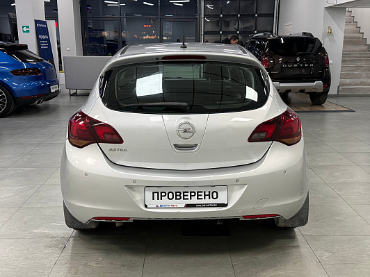 Opel Astra Cosmo, 2011 года, пробег 171000 км