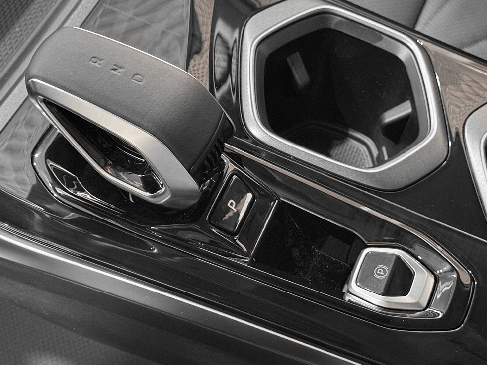 Geely Atlas Flagship Sport, зеленый