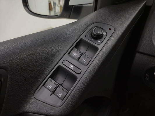 Volkswagen Tiguan, 2016 года, пробег 121757 км