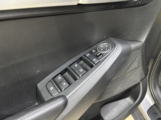 Kia Seltos, 2019 года, пробег 120179 км