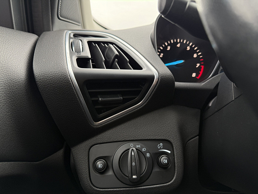 Ford Kuga Titanium, 2014 года, пробег 130486 км