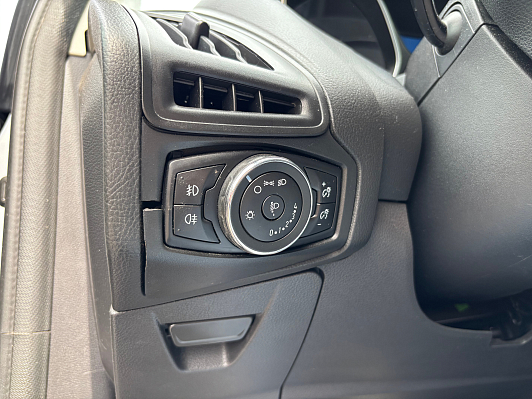 Ford Focus SYNC Edition, 2013 года, пробег 216020 км