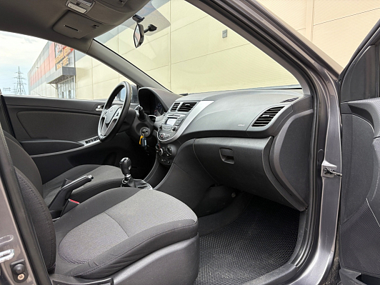 Hyundai Solaris Active, 2013 года, пробег 171127 км