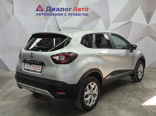 Renault Kaptur Drive, 2017 года, пробег 74741 км