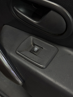 Renault Logan Stepway Life, 2019 года, пробег 147000 км