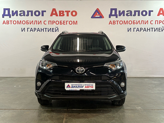 Toyota RAV4 Престиж, 2017 года, пробег 156000 км