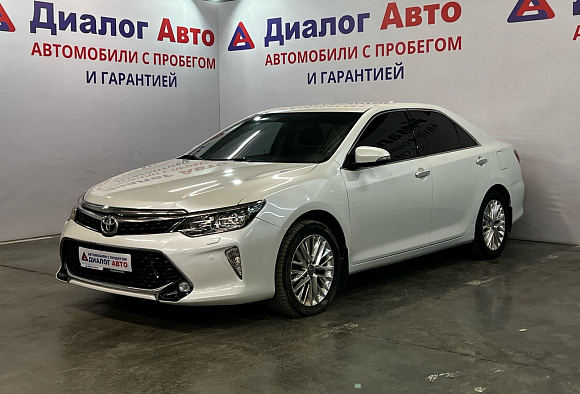 Toyota Camry Exclusive, 2018 года, пробег 181000 км