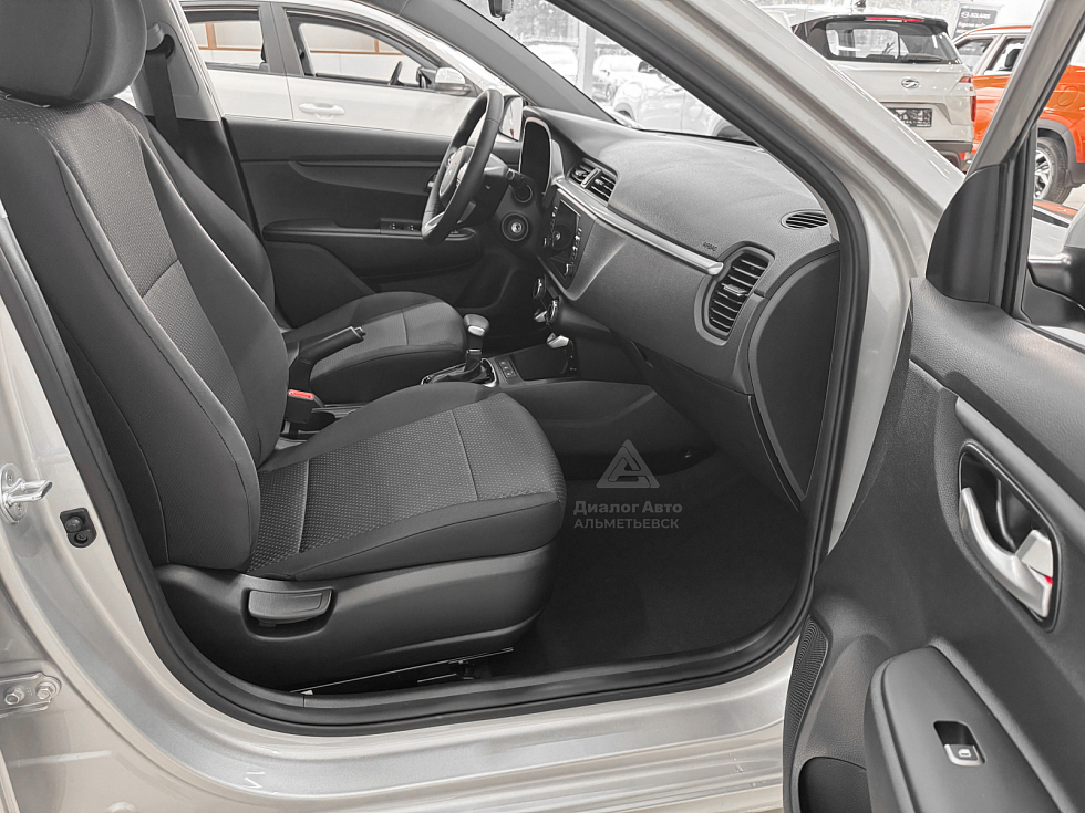 Solaris KRS Luxe AV, серебряный