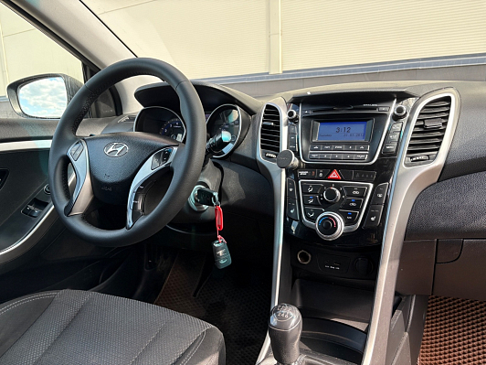 Hyundai i30 Active, 2013 года, пробег 196000 км