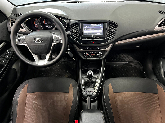 Lada (ВАЗ) Vesta Luxe, 2018 года, пробег 130000 км
