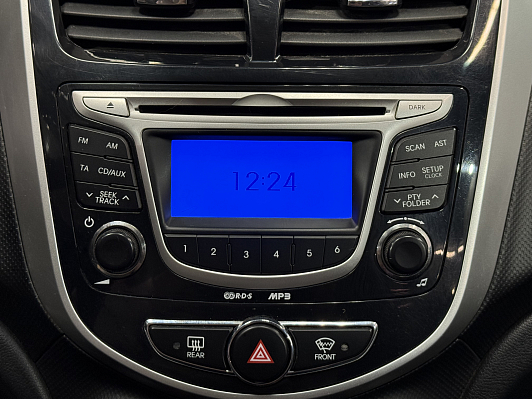 Hyundai Solaris Style, 2013 года, пробег 120000 км