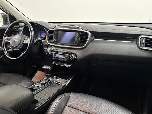 Kia Sorento, 2018 года, пробег 129593 км