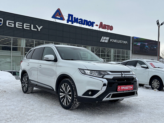 Mitsubishi Outlander Instyle, 2021 года, пробег 83293 км