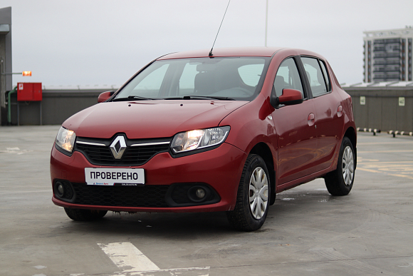 Renault Sandero, 2015 года, пробег 180000 км