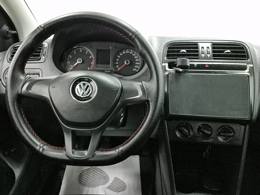 Volkswagen Polo Conceptline, 2018 года, пробег 106679 км