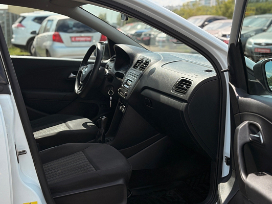 Volkswagen Polo Trendline, 2019 года, пробег 67468 км