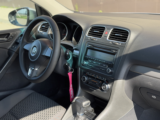 Volkswagen Golf Trendline, 2010 года, пробег 209855 км