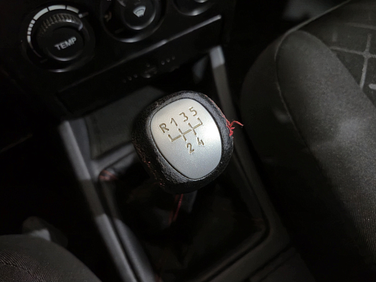 Lada (ВАЗ) Priora Люкс, 2011 года, пробег 206055 км