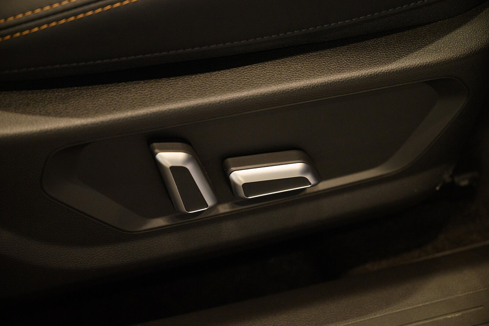 Haval Jolion Техно+, красный