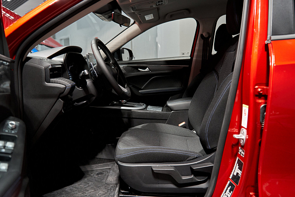 Haval Jolion Elite, красный