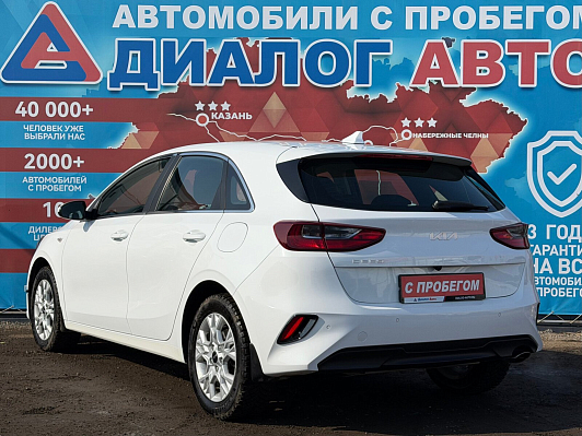 Kia Ceed Luxe, 2023 года, пробег 31000 км