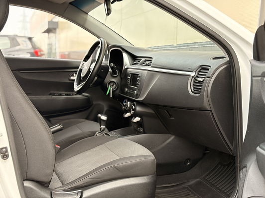Kia Rio Comfort, 2022 года, пробег 48715 км